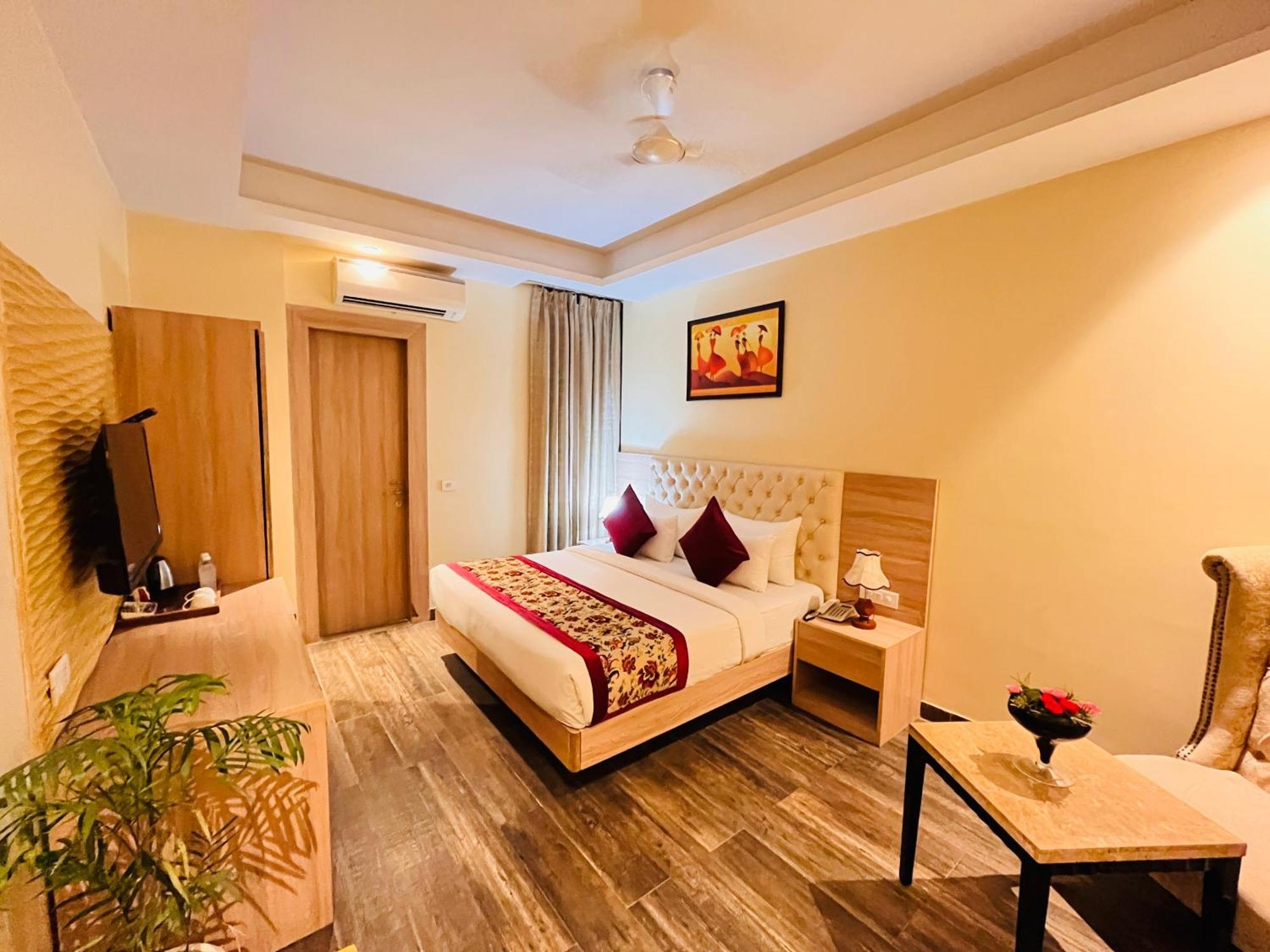 Hotel Banz Near Indira Gandhi Airport Delhi New Delhi Bagian luar foto