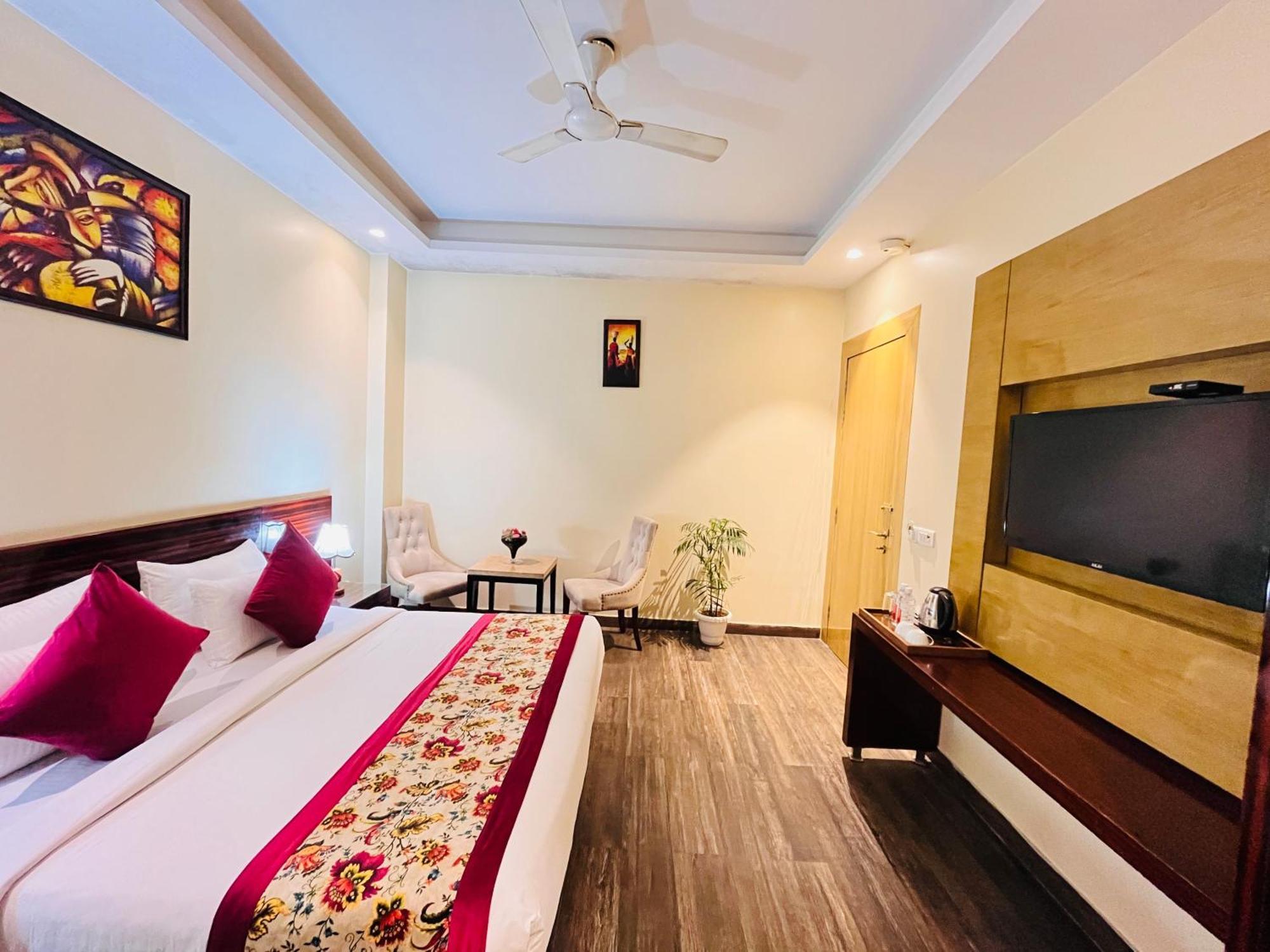 Hotel Banz Near Indira Gandhi Airport Delhi New Delhi Bagian luar foto