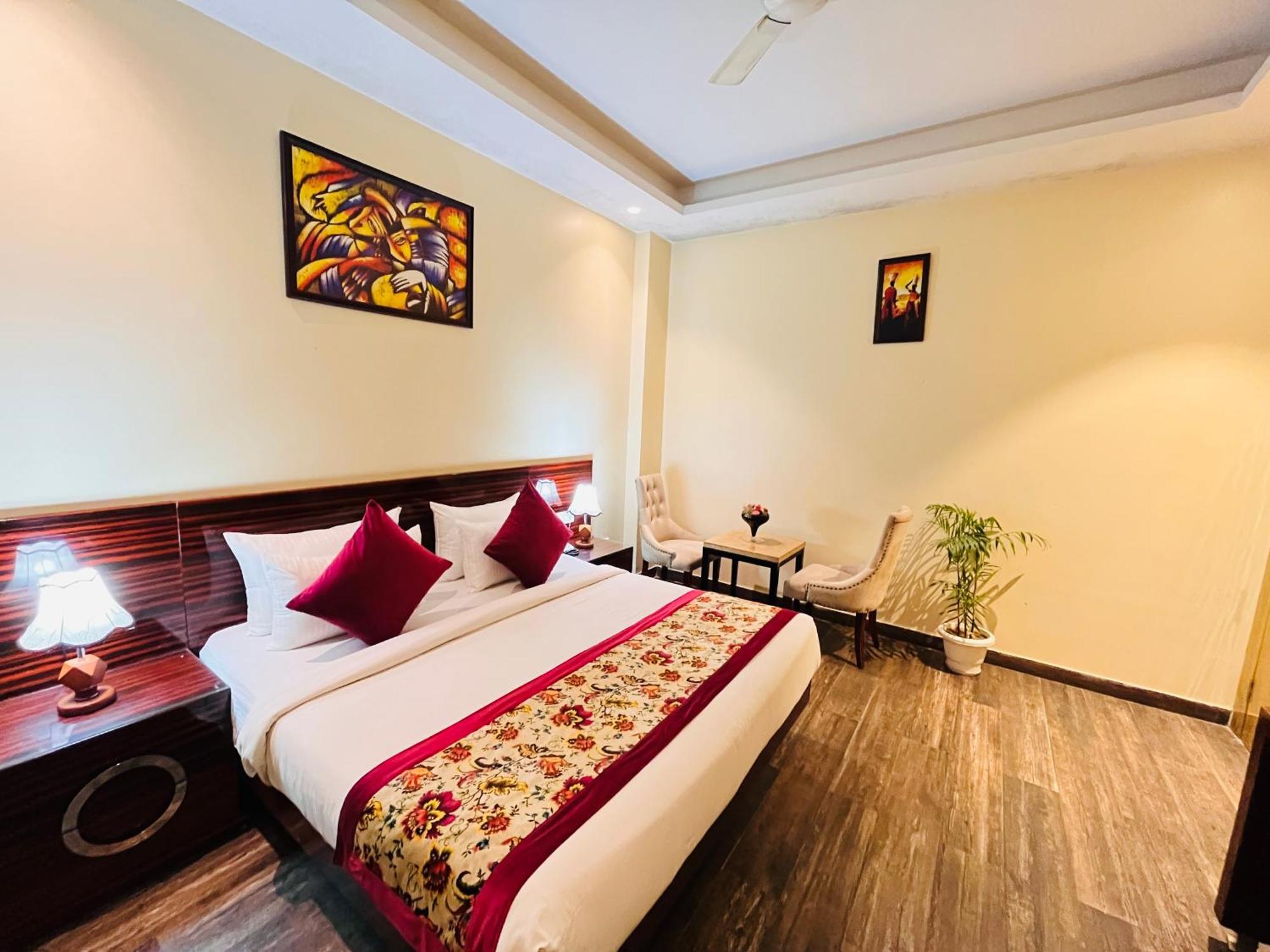 Hotel Banz Near Indira Gandhi Airport Delhi New Delhi Bagian luar foto