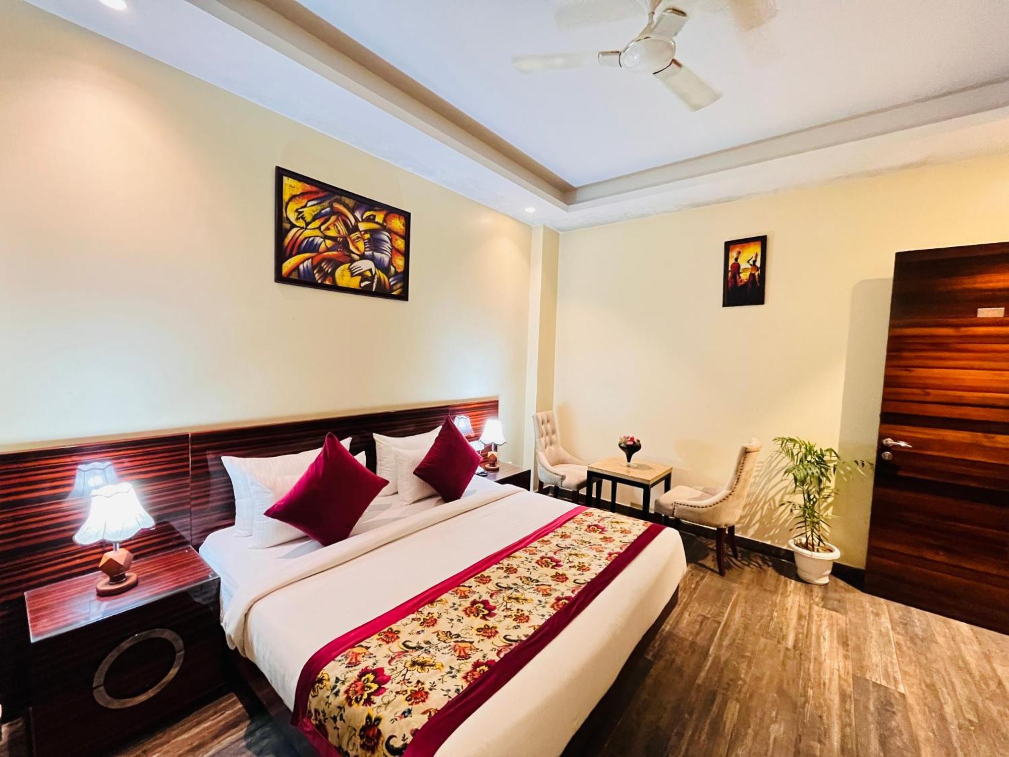 Hotel Banz Near Indira Gandhi Airport Delhi New Delhi Bagian luar foto