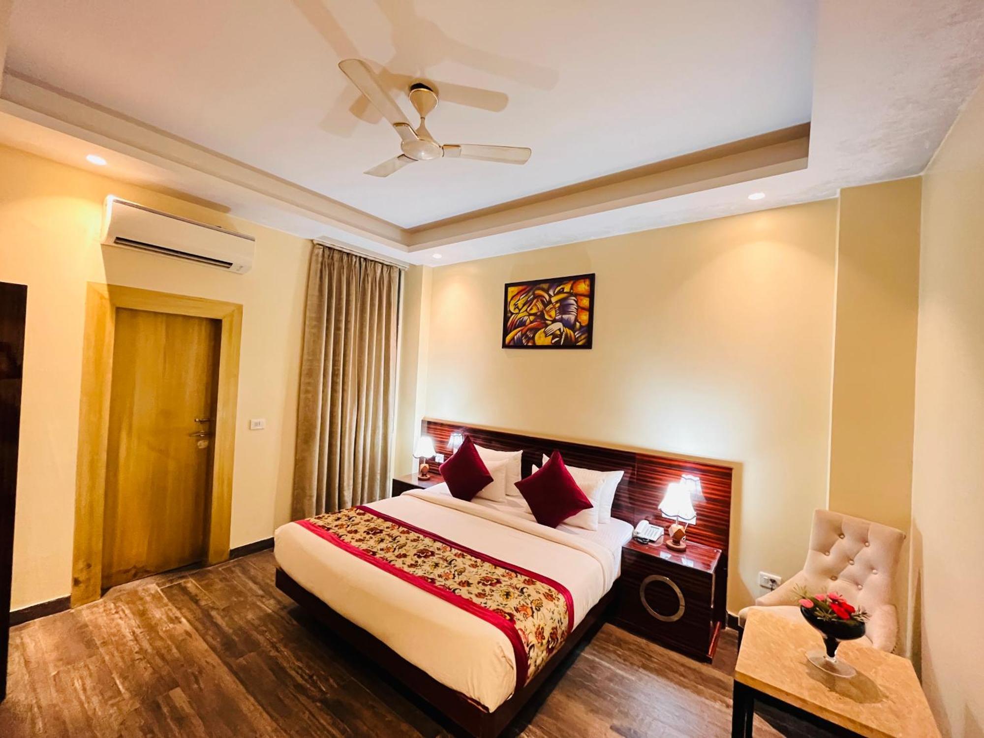 Hotel Banz Near Indira Gandhi Airport Delhi New Delhi Bagian luar foto