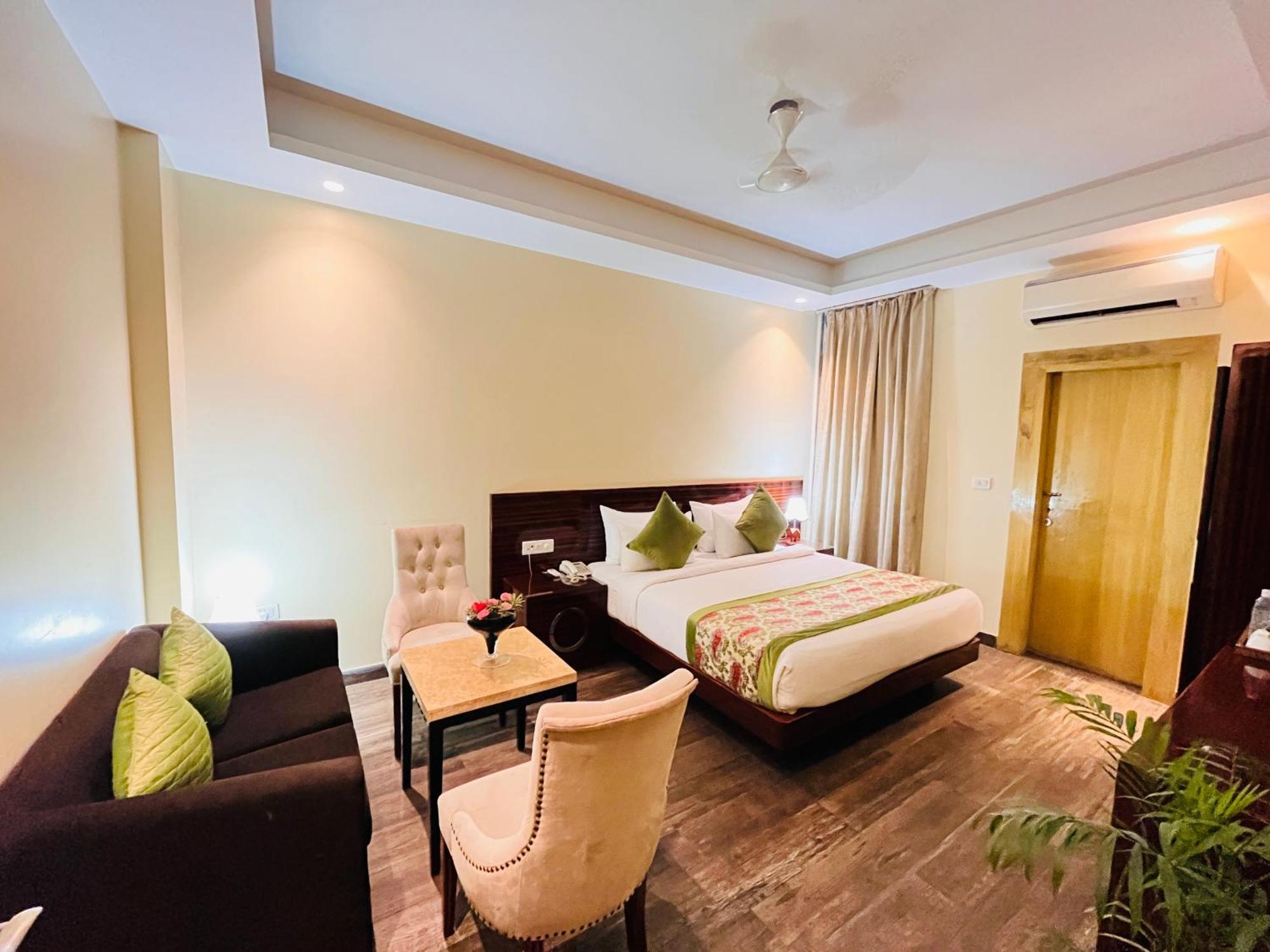 Hotel Banz Near Indira Gandhi Airport Delhi New Delhi Bagian luar foto