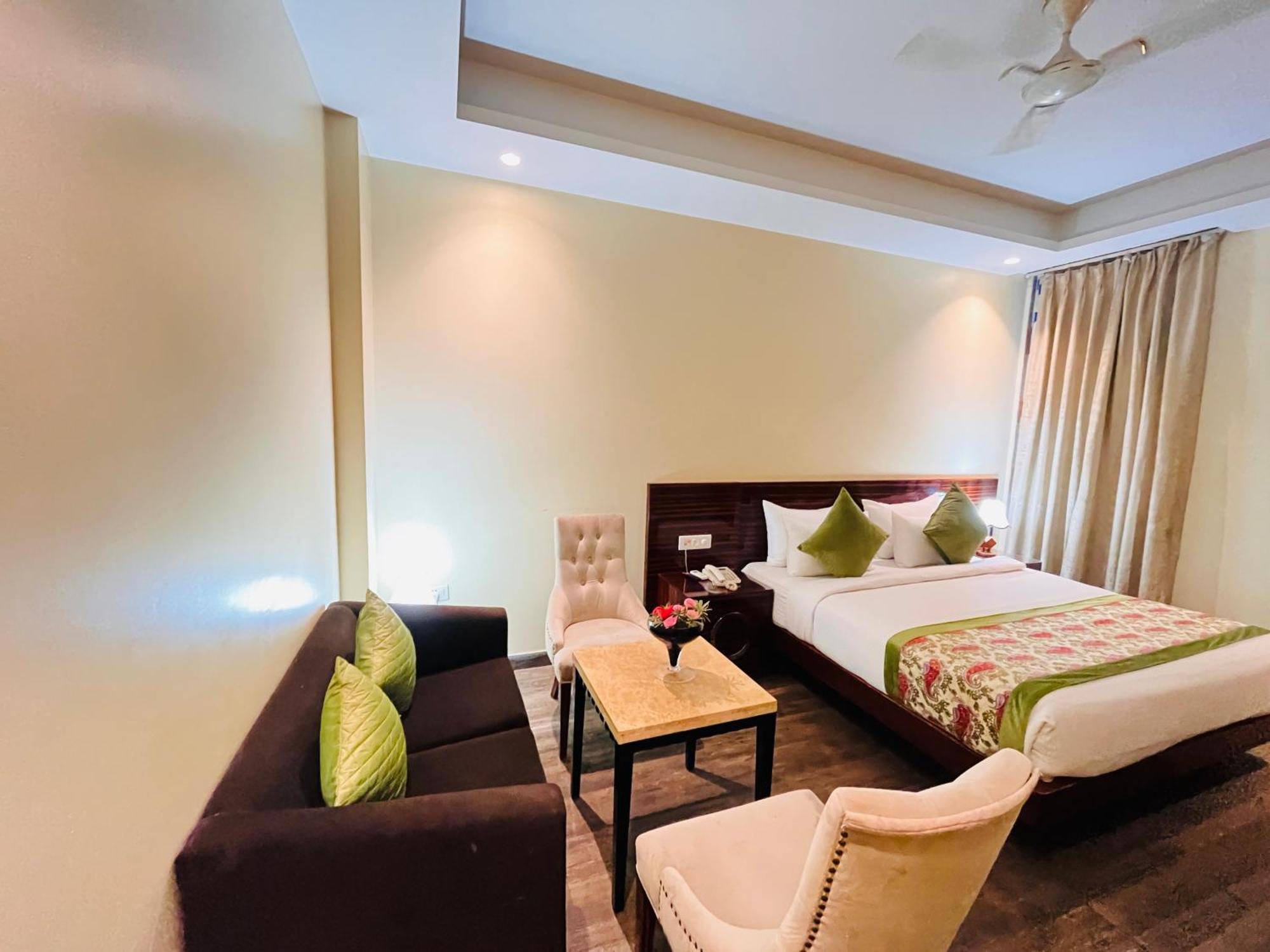 Hotel Banz Near Indira Gandhi Airport Delhi New Delhi Bagian luar foto