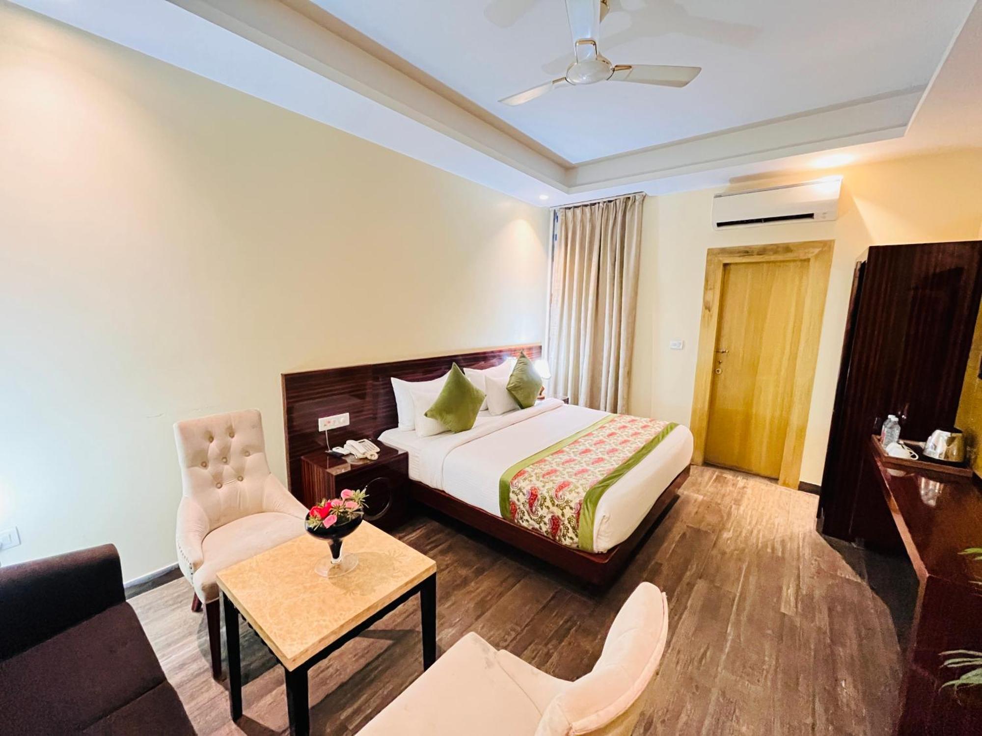 Hotel Banz Near Indira Gandhi Airport Delhi New Delhi Bagian luar foto